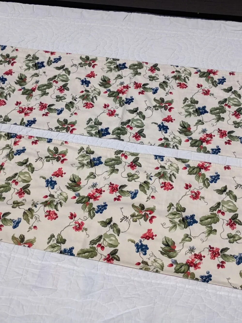 Pair of Vintage Waverly Pleasant Valley Curtain Valances Set of 2 Grapes Country